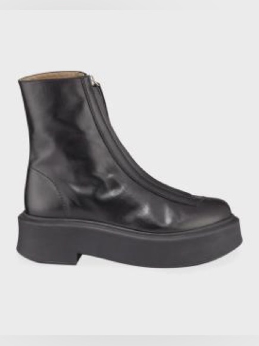 The Row Zipped Leather Ankle Boots - Women - Black Boots size 36